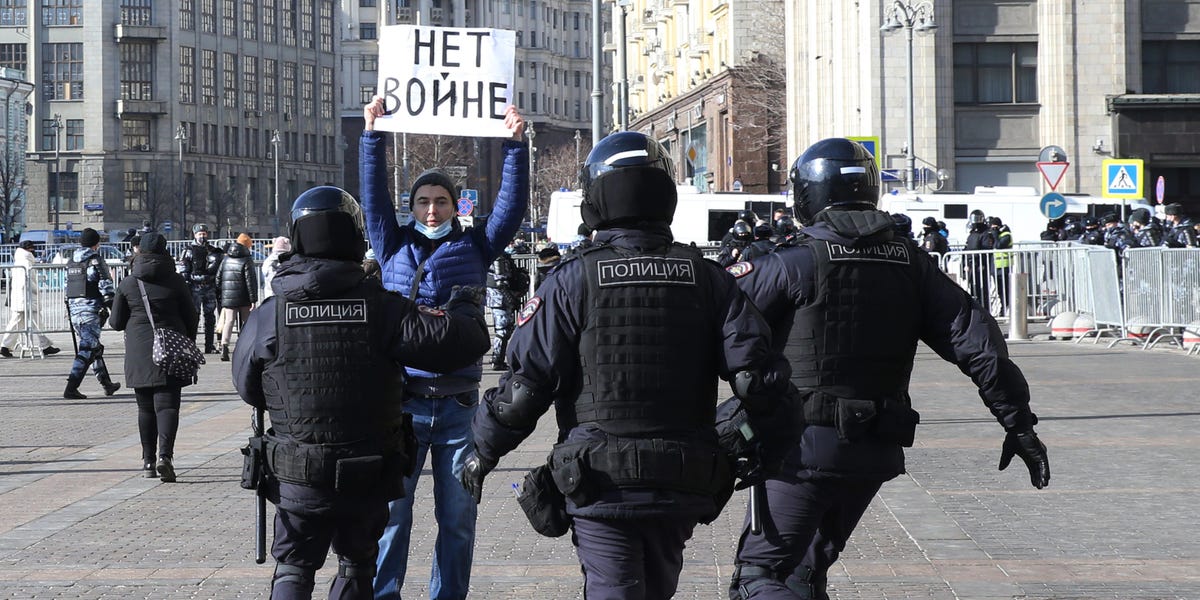 Does Facial Recognition Tech in Ukraine’s War Bring Killer Robots Nearer?